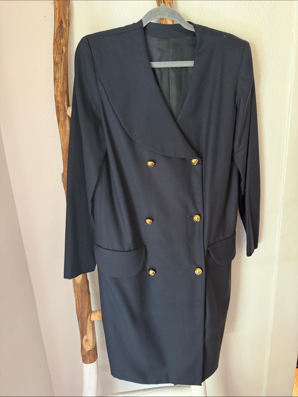Vintage Navy Wool Long-Sleeve Double-Breasted Dress Jacket with Gold Buttons L